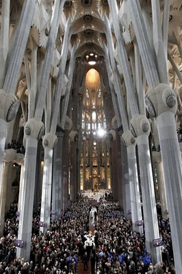 Misa de Consagración de la Sagrada Familia. Benedicto XVI, 7 de noviembre de 2010. AFP PHOTO/ POOL/ JESUS DIGES Misa de Consagración de la Sagrada Familia. Benedicto XVI, 7 de noviembre de 2010. AFP PHOTO/ POOL/ JESUS DIGES