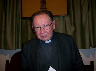 Descripci�n: http://1.bp.blogspot.com/_352xV8C14UE/S9bRMoqOTOI/AAAAAAAAEpo/O41cF-QLdfY/s320/El+padre+Pedro+Su%C3%B1er+FOTO+CORTESIA+VICTOR+COLOMER.jpg